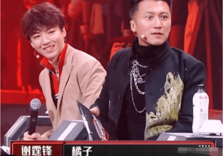 50岁王菲被小狼狗一把搂住,与谢霆锋的世纪复合再次告终?