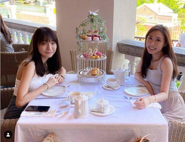 李丽珍曝近况,22岁女儿气质不输妈,母女俩相依为命16年