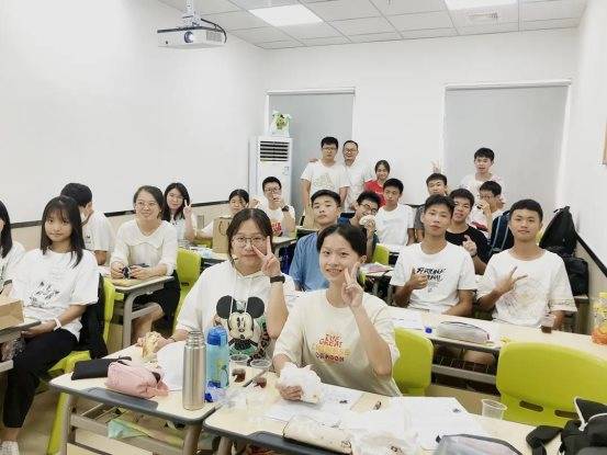 学易优|学易优教育近百家校区暑期班陆续开课丨心所至，梦必达