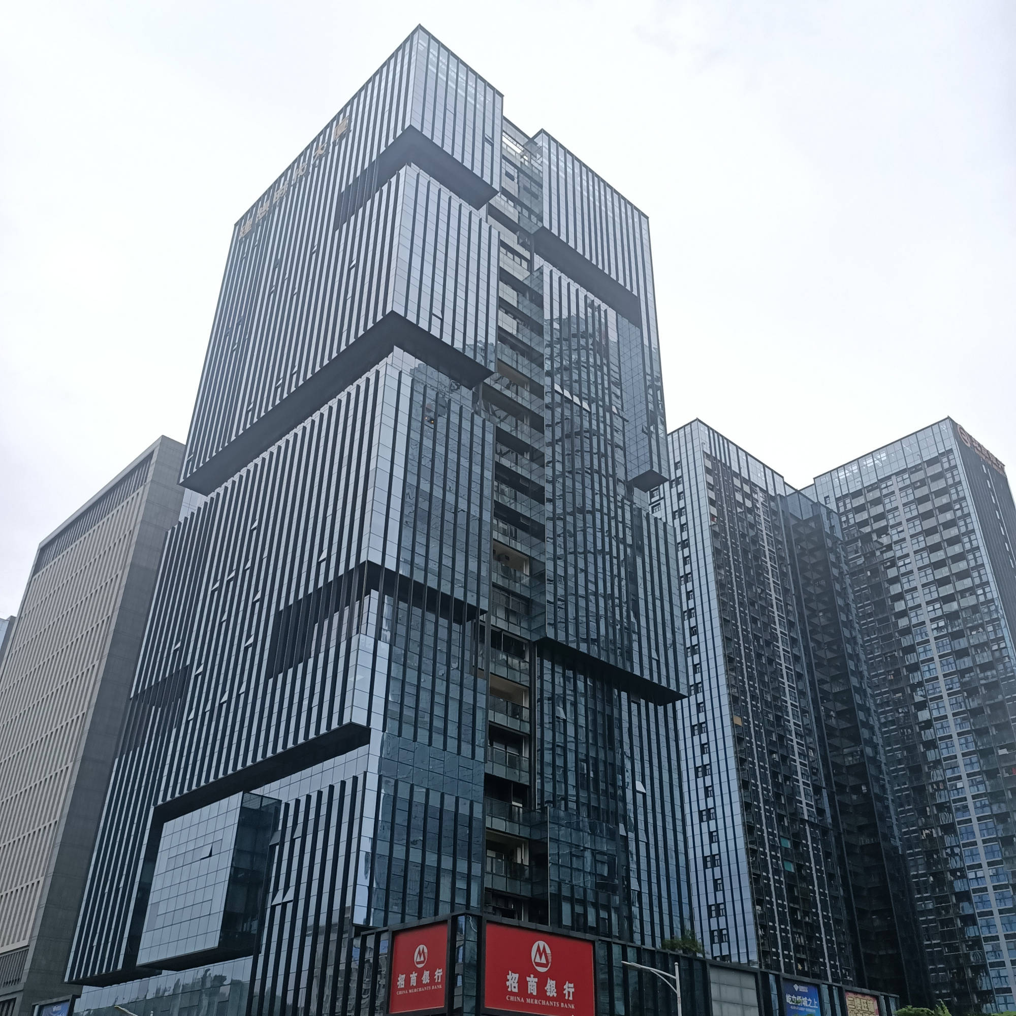 深圳高楼大厦排名_你以为深圳都是高楼大厦,带你看看真实的深圳,并不