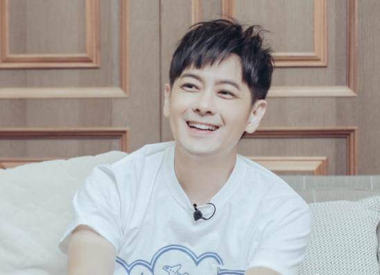 妈妈|原创林志颖情商太低？揭穿陈若仪脚臭打呼，不丢下妈妈却丢老婆下水