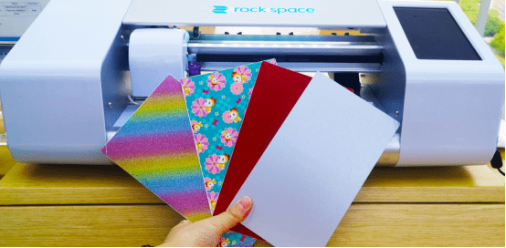 深度|洛克切膜机深度体验：挖掘手机贴膜的商机和乐趣