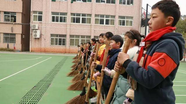 普通高中的尖子生，和重点高中的普通生，究竟有何区别？