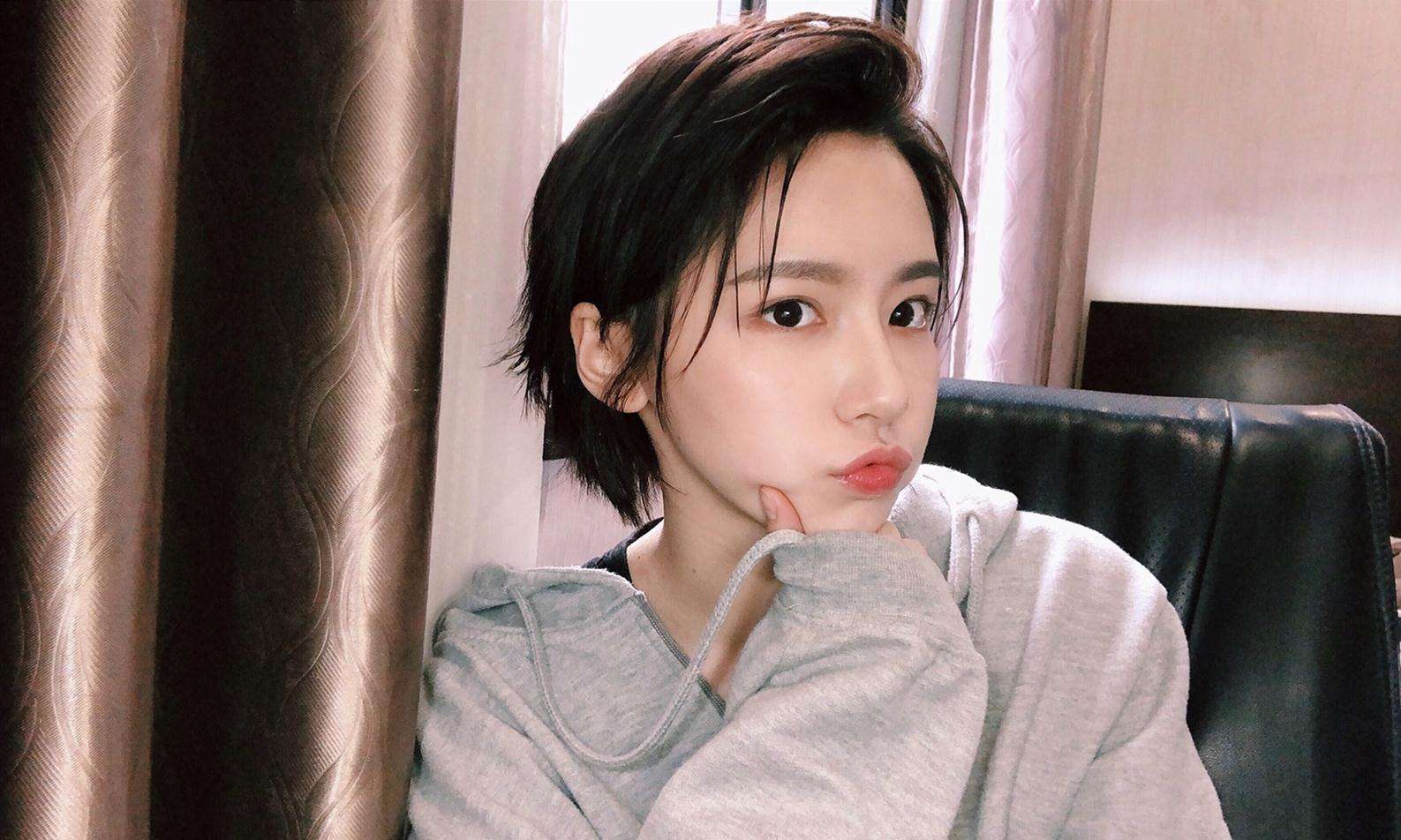 原创《爱五》走红半年,成果万籽麟综艺合体,人气低镜头少顶流不在