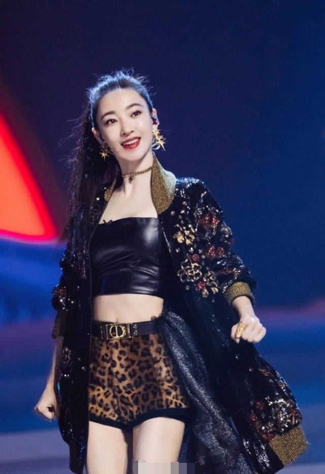 王丽坤发长文告别舞台:没有遗憾，只有想念，不