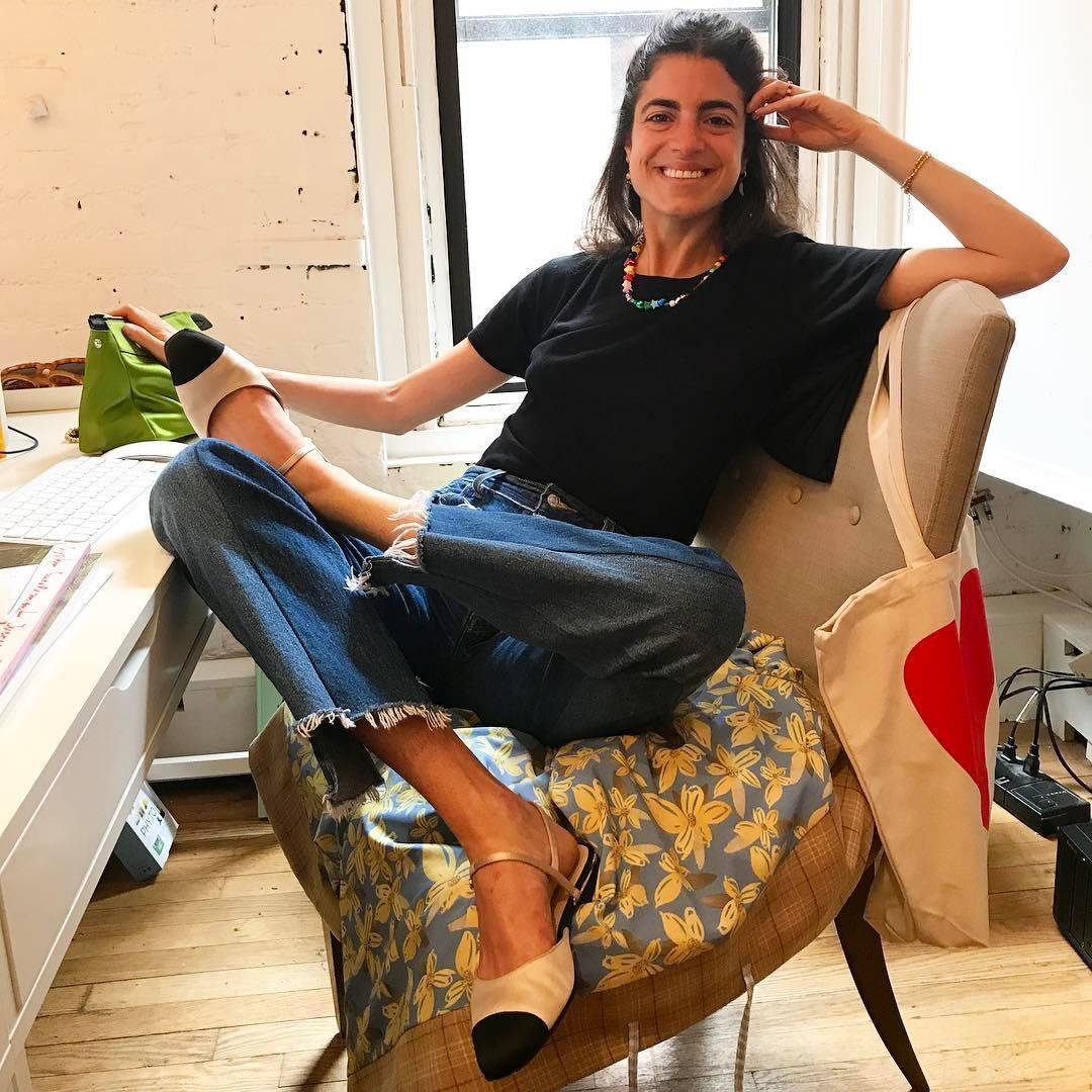 芭蕾|这双平底鞋流行了半个多世纪，让赫本美成经典，杨幂穿出时髦俏皮