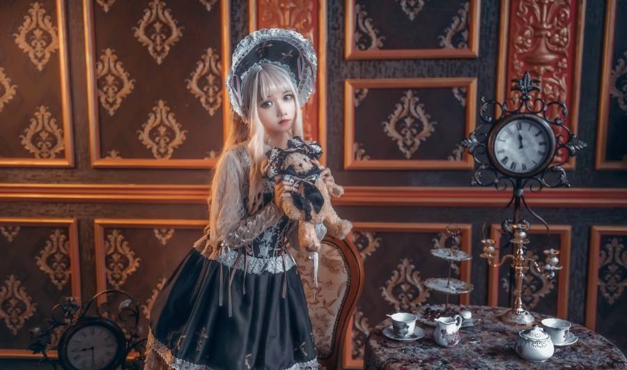 日牌lolita充满了复古气息还带着一份神秘