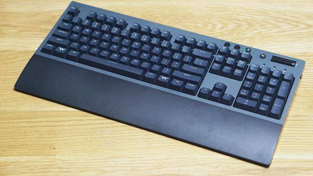 真香|TT G521飞行家三模机械键盘：399，真香？