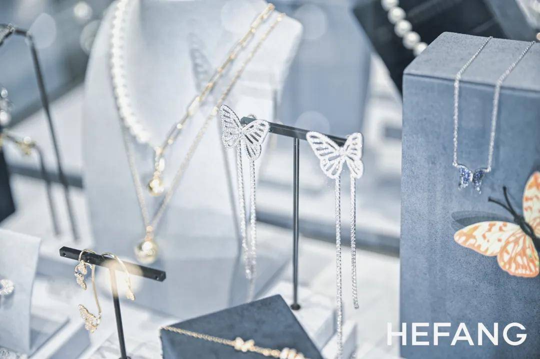 成都|大事件 | HEFANG西南首店，闪耀登陆成都IFS