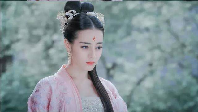 三生三世|看完迪丽热巴在《三生三世》中11个造型,不愧是四海八荒第二绝色!