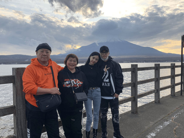周杰伦祝福潘玮柏结婚 评论区发两个字惊呼