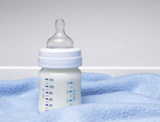 几个月的宝宝可以用吸管杯奶瓶 dd41f010a8c547ca862f33e7805a42bd.jpeg