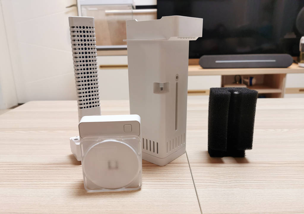 监测|哪种鱼缸更适合养鱼？画法几何AI智能鱼缸，水质监测还能自动喂食