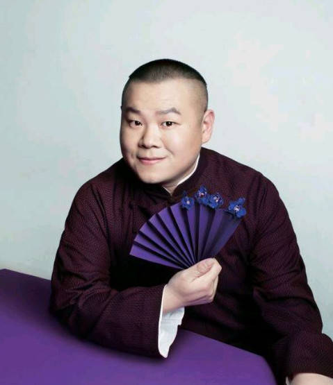 岳云鹏疑咸猪手?强搂告白24岁女爱豆