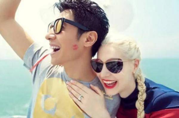 何炅共|原创撒贝宁当奶爸的226天,妻子李白和龙凤胎疑似仍在国外?