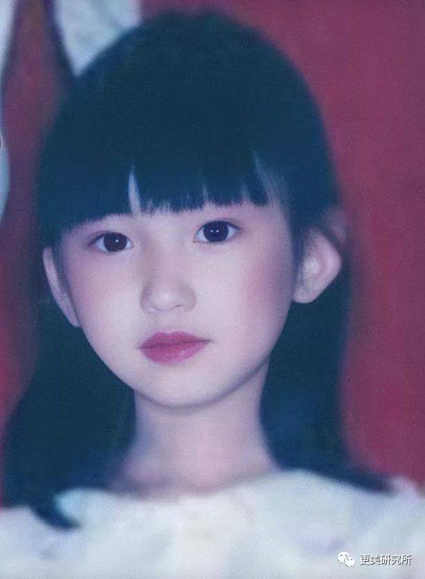 双眼皮|翻了100张照片，才发现她是贵圈换头最失败的女星