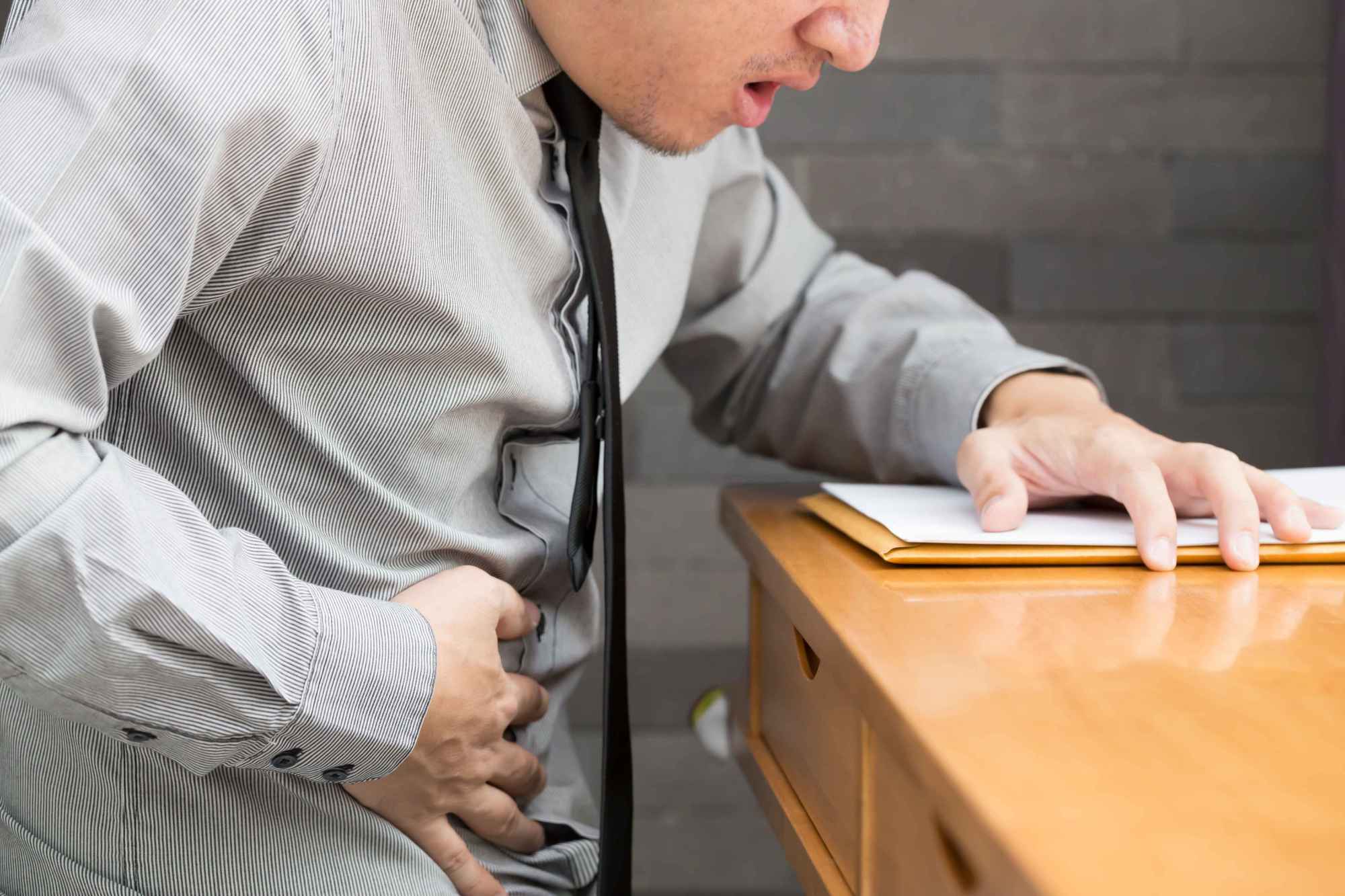 胃炎的“助攻”找到了！提醒：这6种水果，胃不好的人还真不宜多吃