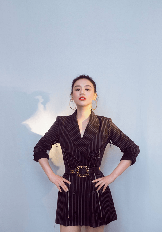 身材|有种“熟女”身材叫马思纯，穿衣大胆凹凸感强，微胖身材更性感