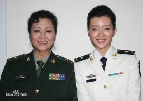 演唱会|张涵予好男人人设崩塌？被曝与她私下约会，热聊不避嫌