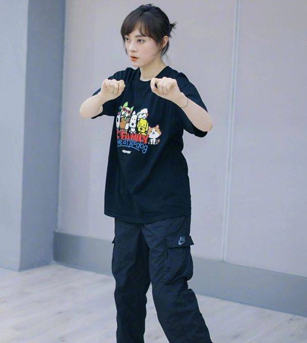 形象|孙俪长发造型公开，形象大变如“整容”，至少年轻了十岁