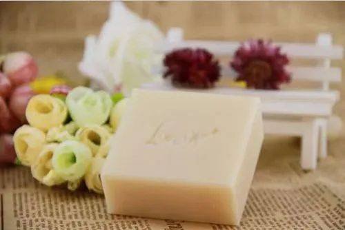 怎么做香皂水 844850b533cb45b9b5fd9d5b1d475c4c.jpeg