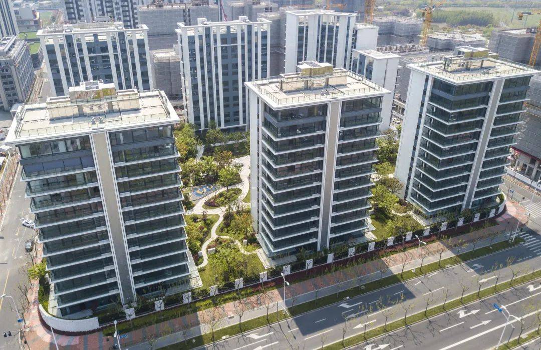 前滩三湘印象名邸前滩楼市前滩作为近几年上海楼市最热门的区域,认筹