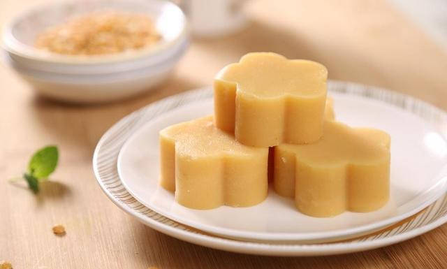 在家怎么自制凉糕 27f00ddf04374af49cb2ee988edfef30.jpeg