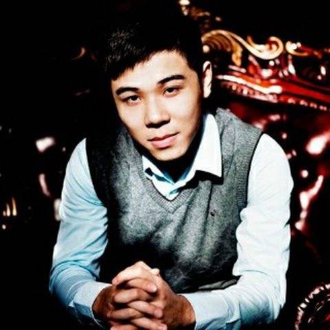 公司|洛可可集团董事长蔡明先生