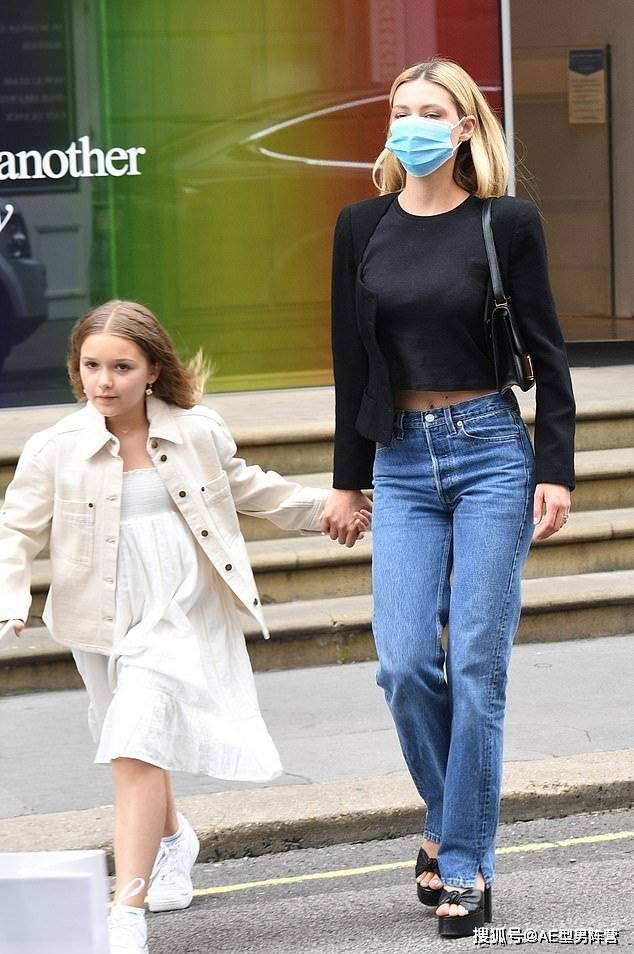 七公主|“小七公主”和哥哥出门！过完9岁生日后，变成了都嘟嘟可爱少女