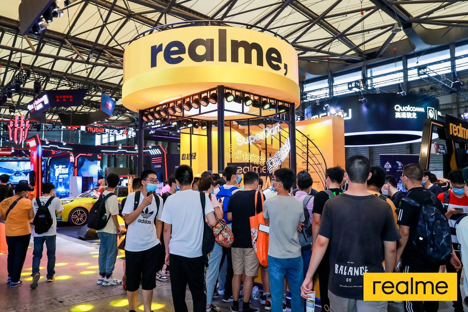 realme|realme最潮展厅引爆ChinaJoy 智慧闪充让5G畅玩不断电