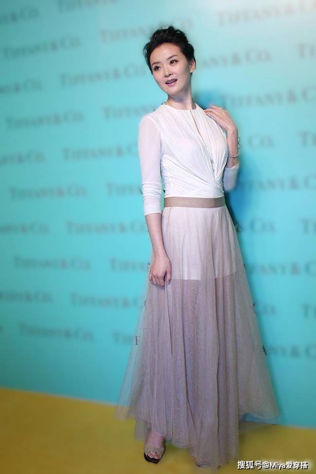 怎么样才能变得优雅知性 f51ec779d258405c80a5e020cfccca86.jpeg