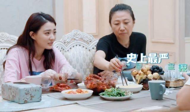 徐璐|瓜子脸、圆脸已经过时了，倪妮徐璐的方脸才是现在最流行的高级脸