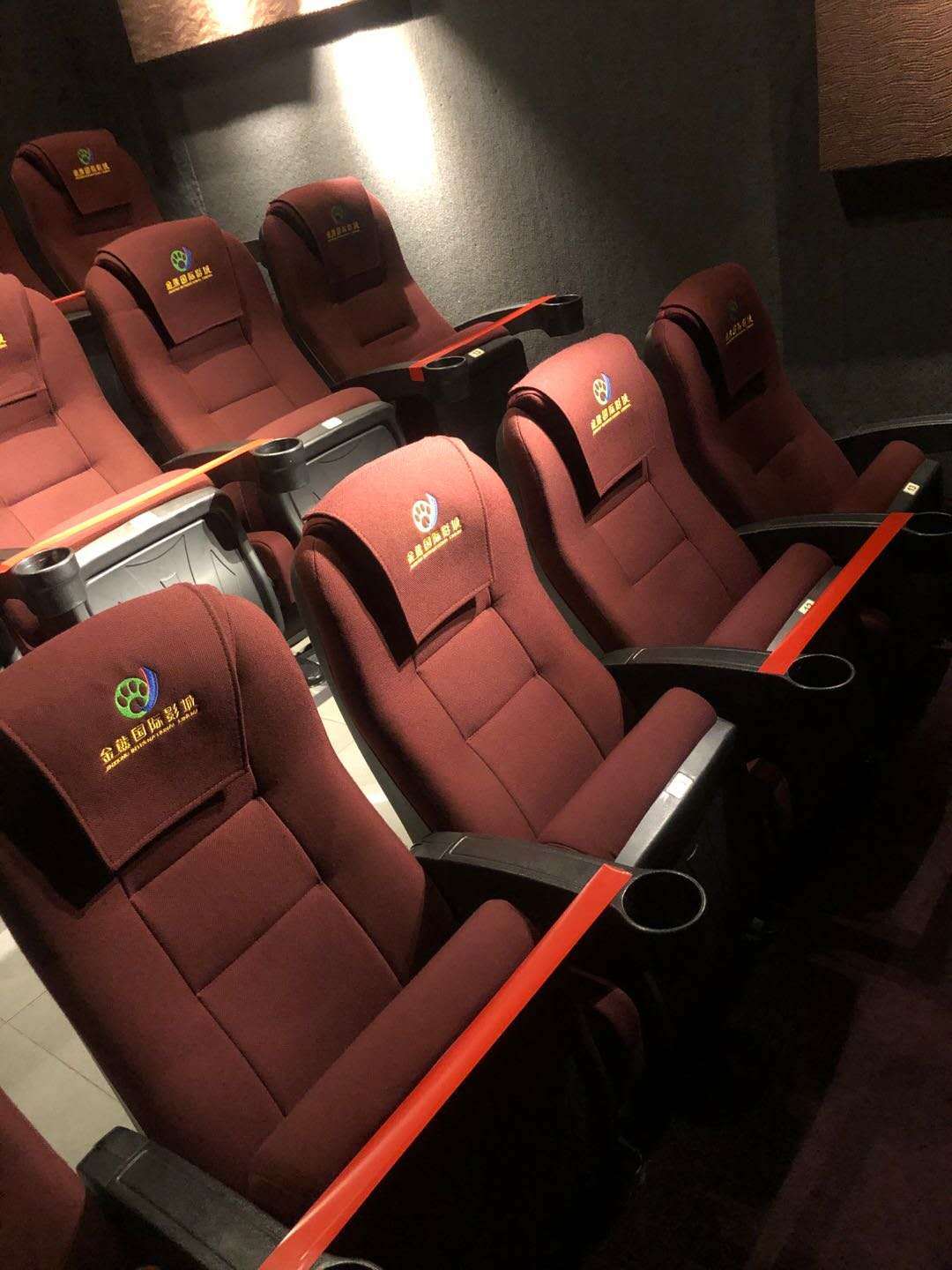 见闻记录|新华区首家影城金熊国际影城中储店今天复工营业