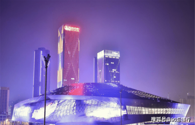 7000亿gdp超市_超市门头照片(2)