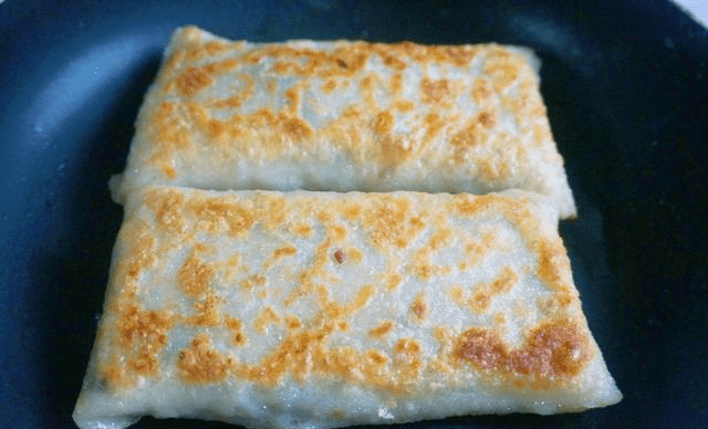 平底锅烙馅饼的做法 8123ff985b5040eb9d0f8ed61c69a03a.png