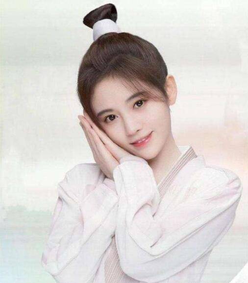 腰部|“四千年美女”鞠婧祎晒新照不忘突出小蛮腰，腰部特写惹人羡