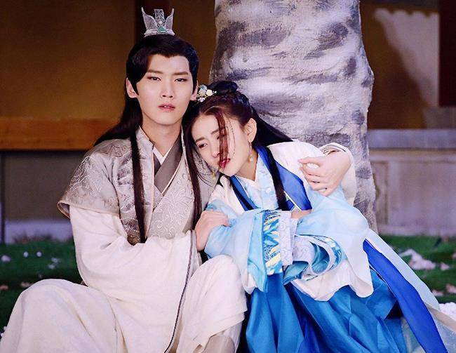 2020邢昭林排名第几_鹿晗上演肌肉诱惑情话王爷邢昭林人气高(2)