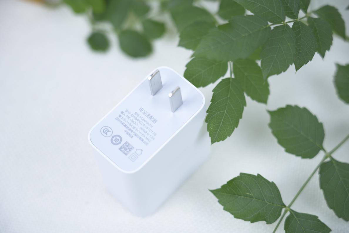 测评盘点|闪充大电池告别5G时代电量焦虑 realme真我V5手机体验