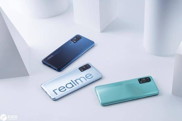 测评盘点|realme真我V5抢先体验：给竞争对手们打了个样