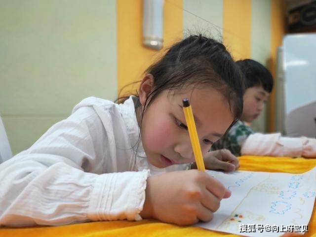 怎样才算一个好的数学老师 fc08f9dea6344a6dbd80dc6bfe5570e2.jpeg