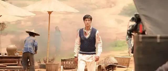 大腕|被雪藏6年，15位大腕参演，上映后票房7.5亿，但它依旧不够经典