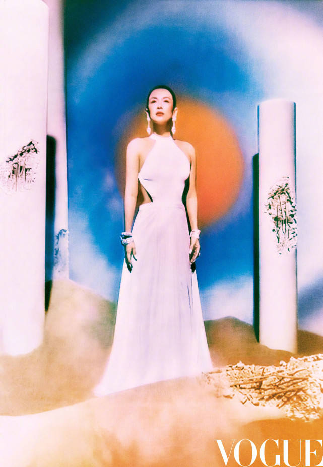 珠宝|章子怡揭秘戴5亿珠宝封面照的特殊拍摄方式：德国摄影师远程拍摄