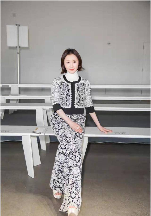 原创小个子怎么穿搭?温柔典雅的舒畅,诠释出个性与时尚的穿搭风格