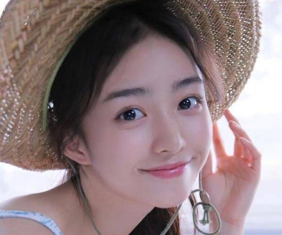 12星座中最有魅力的三大星座女,天生自带高贵气质,你在其中吗?