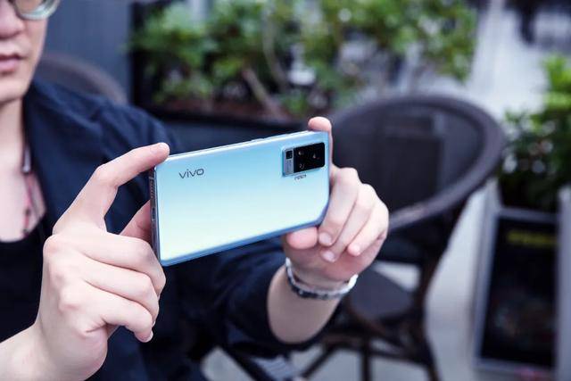 vivo|布局长赛道，vivo品牌如何做更好的自己？