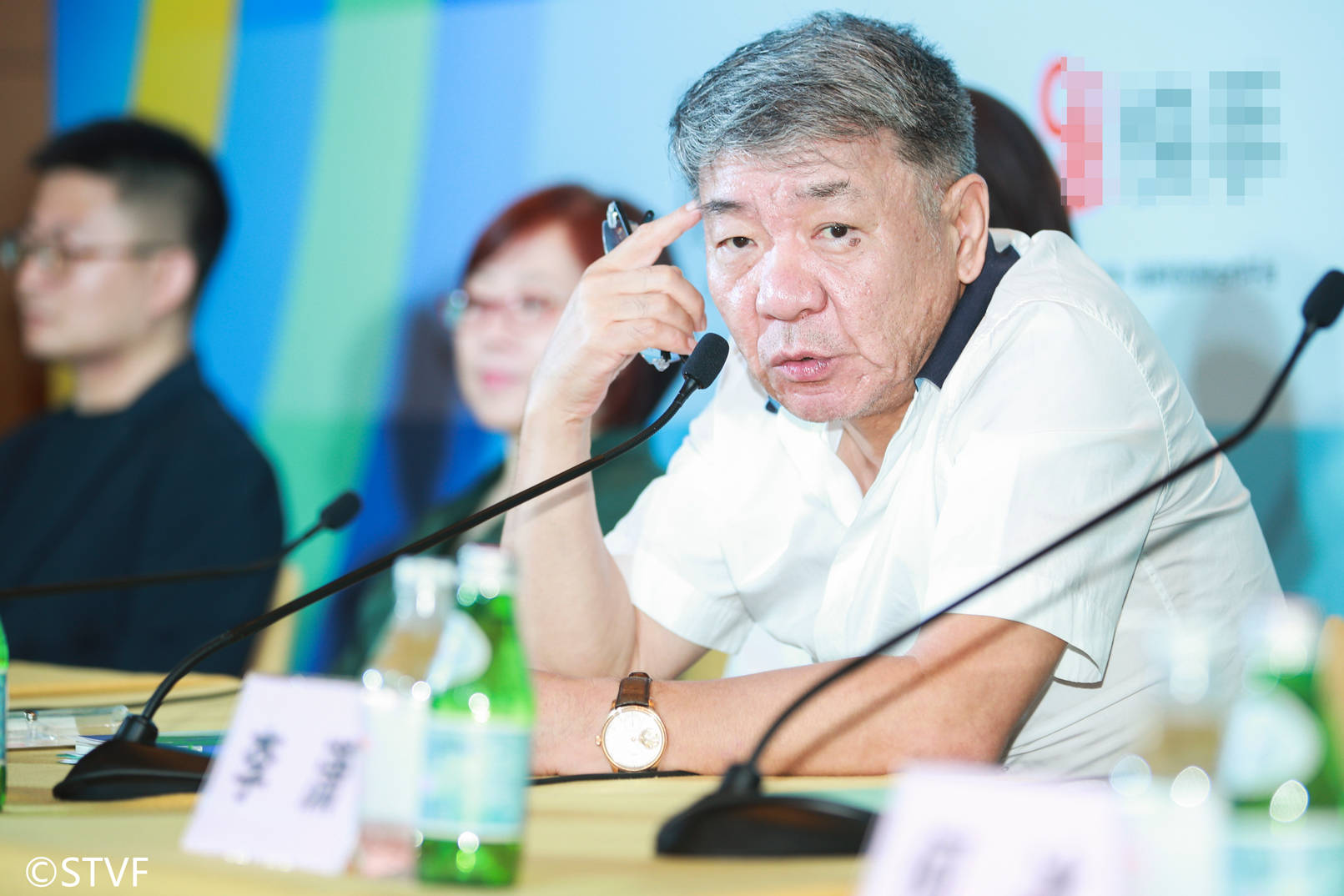 直击电视节|白玉兰评委会主席郑晓龙:不想合作没