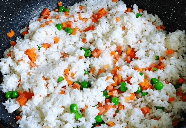 大米饭怎么蒸用炒菜的锅 61b13d496a8b46ba93f800ecc7df9ecf.png