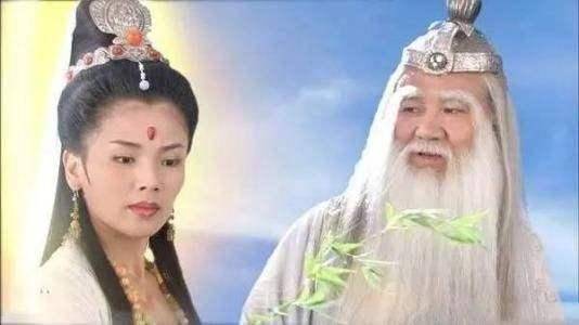 孙悟空|孙悟空大闹天宫，老君为何阻拦观音扔净瓶砸他，不拦会怎样？