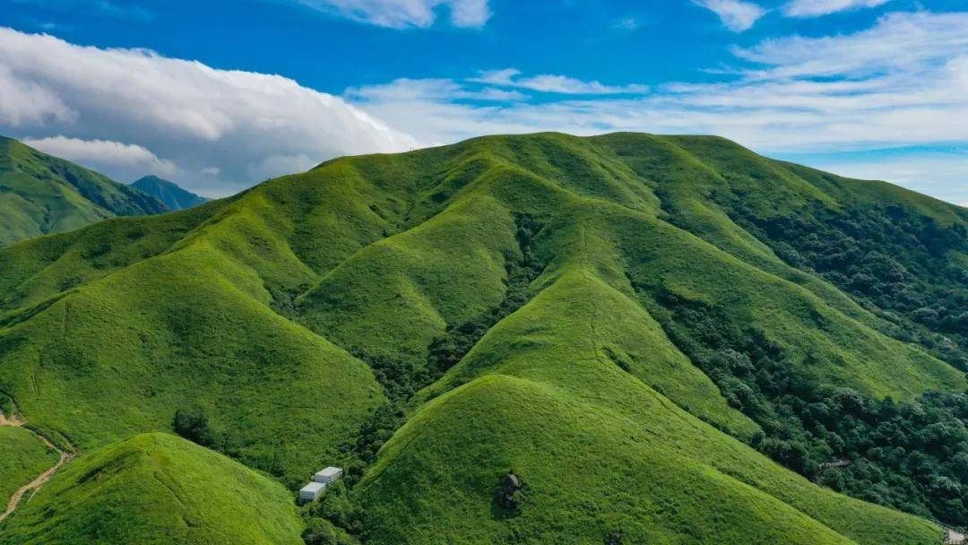 俯拍武功山,一览众山小