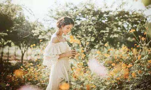 如何做一个安静温柔的女人 792b14022f97449a9fe352ed1a98e8db.jpeg